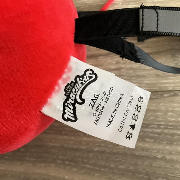 Miraculous Tales of Ladybug Tiki 9" Plush with Carry Strap Zag Spirit - Picture 4 of 5